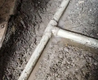 聂荣漏水维修电话